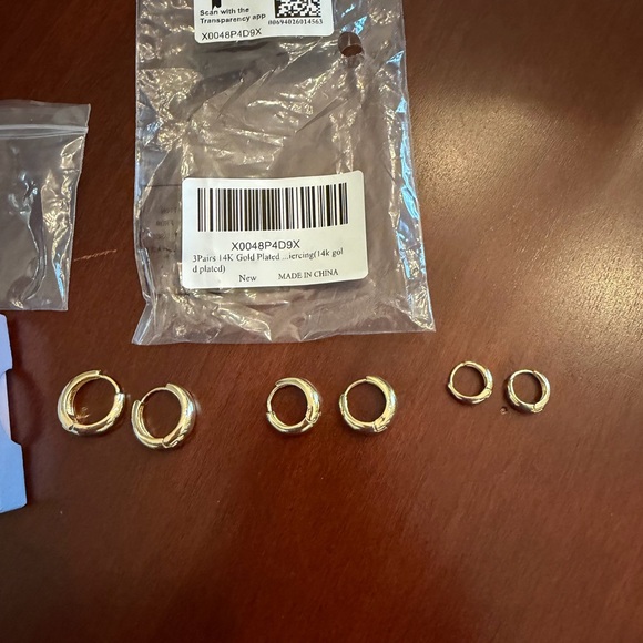 3 pairs of 14k Gold Plated Earrings. New in Box! - Picture 3 of 9